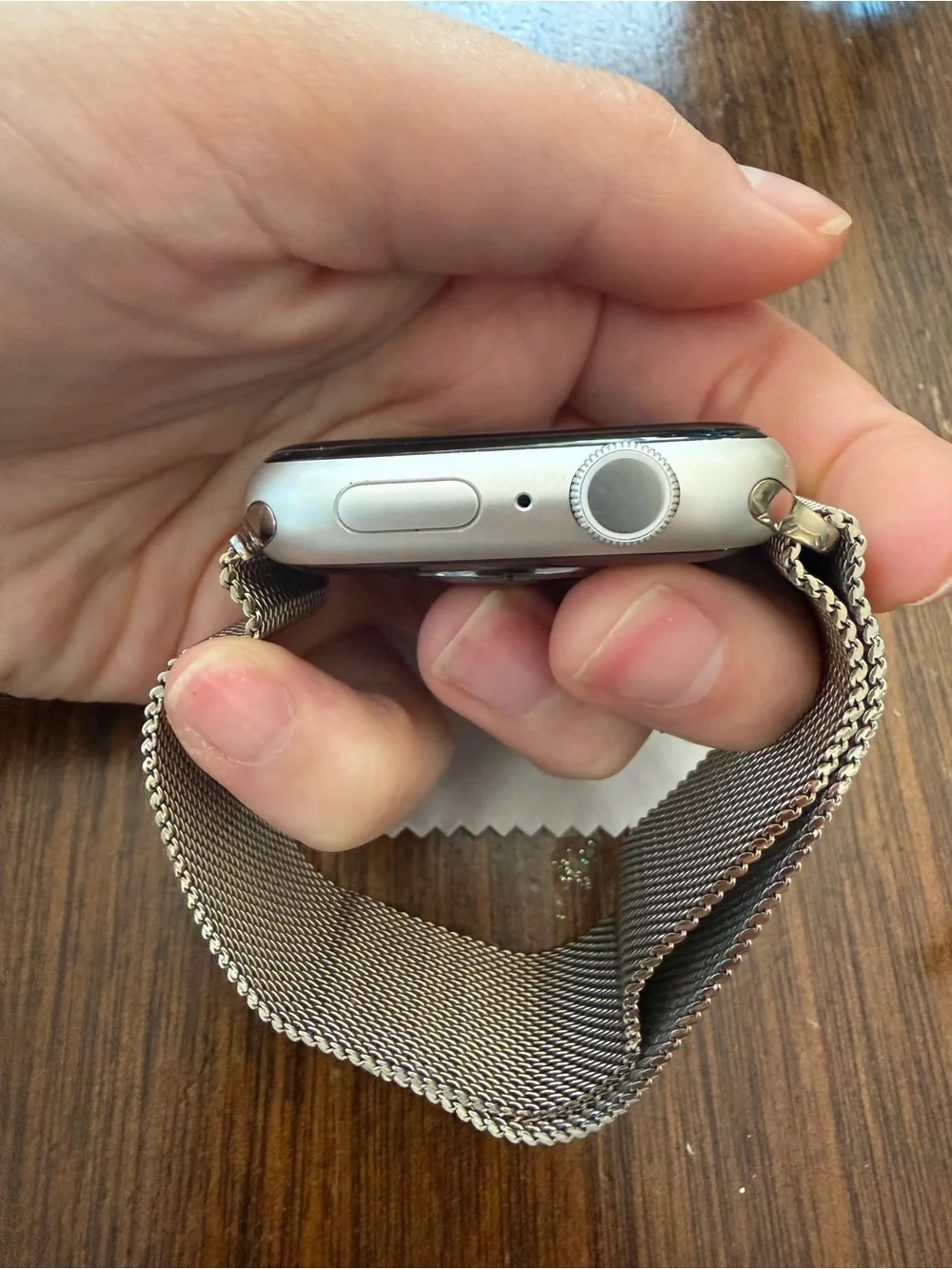 Apple Smartwatch series 9 golden edition